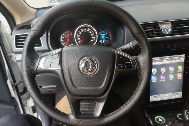 Used Dongfeng Fengon 370 2016 1.5L Manual Smart 7-Seater Steering Wheel
