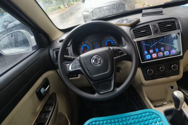 Used Dongfeng Fengon 370 2016 1.5L Manual Standard Edition SFG15-05 5 Seats Steering Wheel