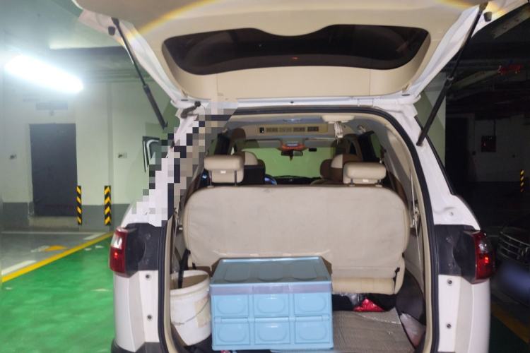 Used Dongfeng Fengon 370 2016 1.5L Manual Standard Edition SFG15-05 7 Seats Trunk
