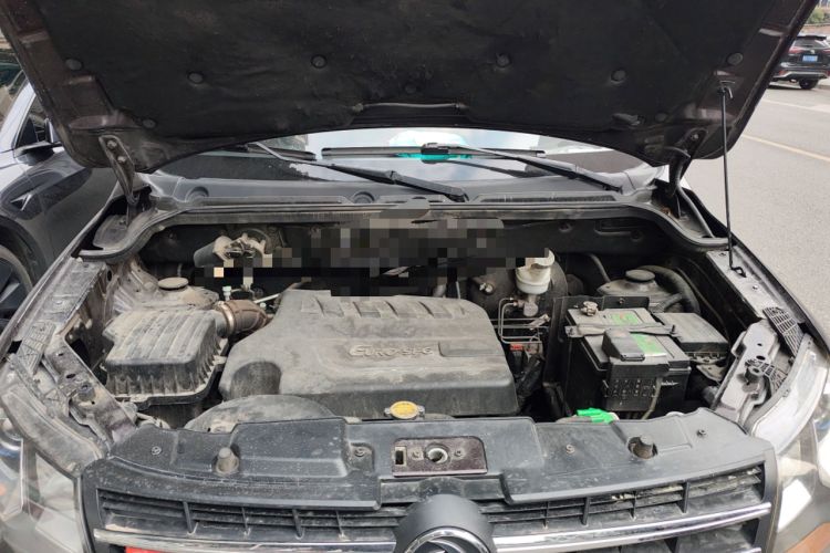 Used Dongfeng Fengon 370 2017 1.5L CVT Fashion Edition 7-Seater Engine Bay