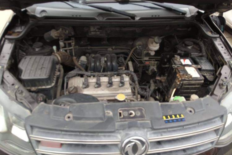 Used Dongfeng Fengon 370 2017 1.5L CVT Fashion Edition 7-Seater Engine Bay