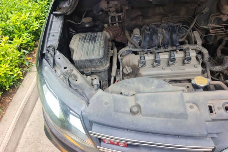 Used Dongfeng Fengon 370 2017 1.5L CVT Fashion Edition 7-Seater Engine Bay Right