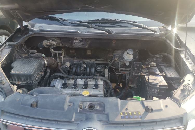 Used Dongfeng Fengon 370 2017 1.5L CVT Fashion Edition 7-Seater Engine Bay