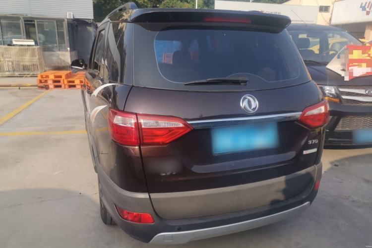 Used Dongfeng Fengon 370 2017 1.5L CVT Fashion Edition 7-Seater Exterior 4