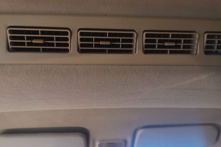 Used Dongfeng Fengon 370 2017 1.5L CVT Fashion Edition 7-Seater Headliner