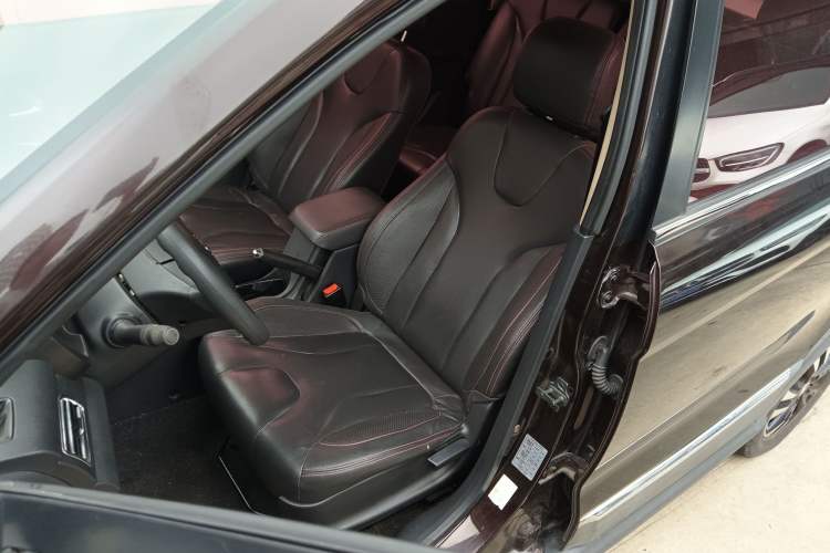Used Dongfeng Fengon 370 2017 1.5L CVT Fashion Edition 7-Seater Left Front Seat