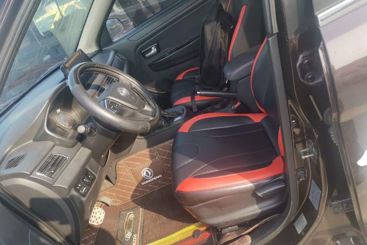 Used Dongfeng Fengon 370 2017 1.5L CVT Fashion Edition 7-Seater Left Front Seat
