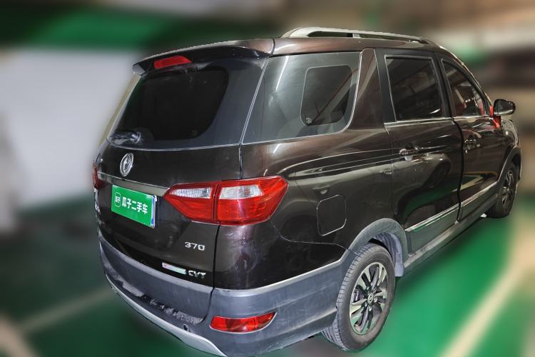 Used Dongfeng Fengon 370 2017 1.5L CVT Fashion Edition 7-Seater Rear Right 45 Deg