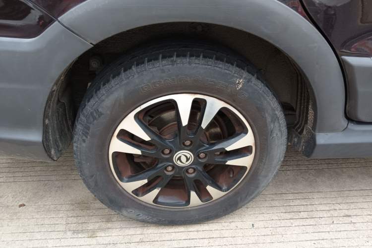 Used Dongfeng Fengon 370 2017 1.5L CVT Fashion Edition 7-Seater Right Rear Wheel Hub