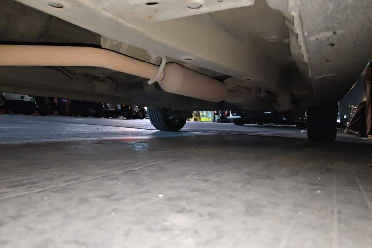 Used Dongfeng Fengon 370 2017 1.5L CVT Fashion Edition 7-Seater Chassis Front Left
