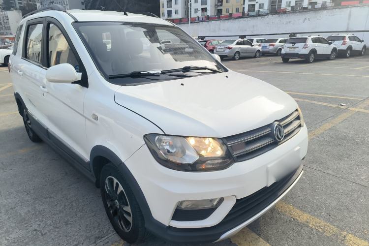 Used Dongfeng Fengon 370 2017 1.5L CVT Fashion Edition 7-Seater Exterior 1