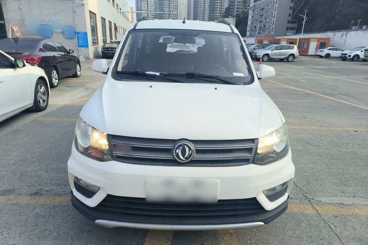 Used Dongfeng Fengon 370 2017 1.5L CVT Fashion Edition 7-Seater Front