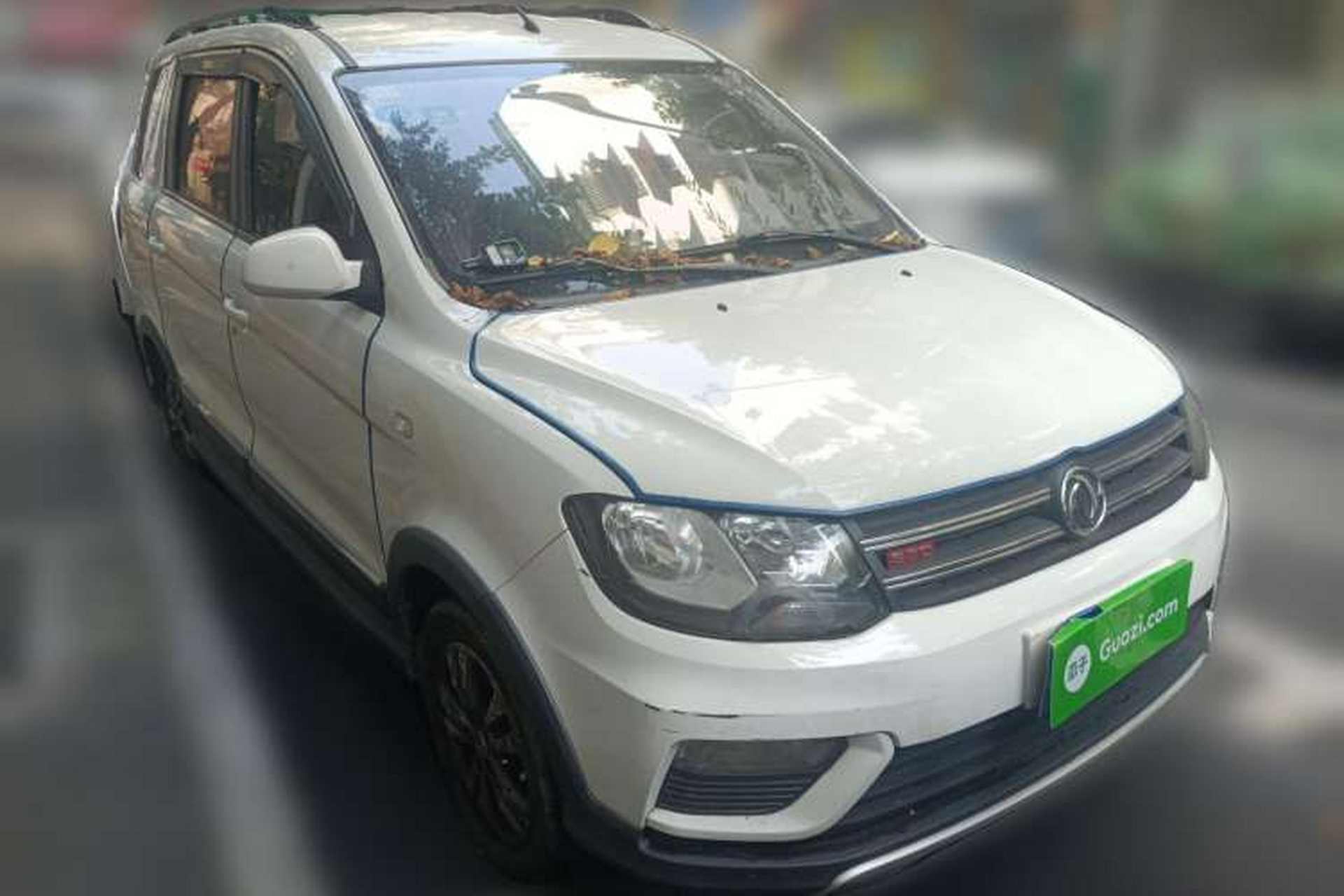 Used Dongfeng Fengon 370 2017 1.5L CVT Fashion Edition 7-Seater Front Right 45 Deg