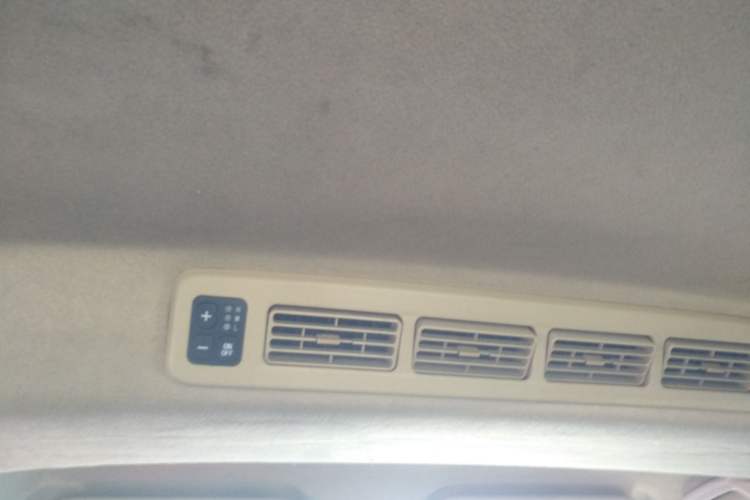 Used Dongfeng Fengon 370 2017 1.5L CVT Fashion Edition 7-Seater Headliner
