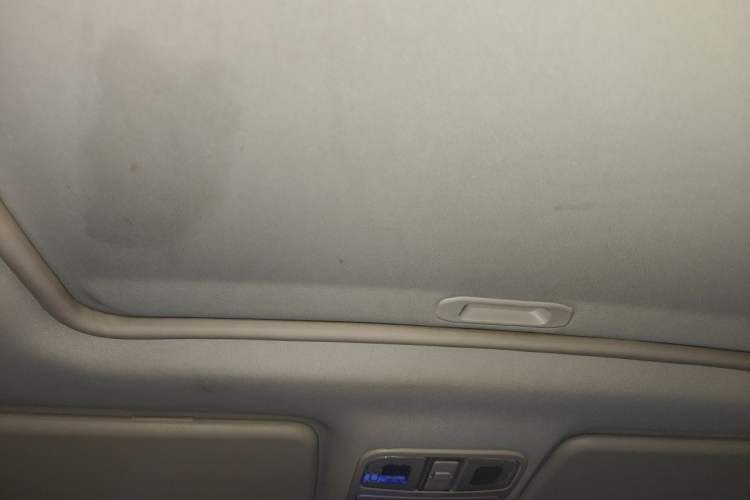 Used Dongfeng Fengon 370 2017 1.5L CVT Fashion Edition 7-Seater Headliner