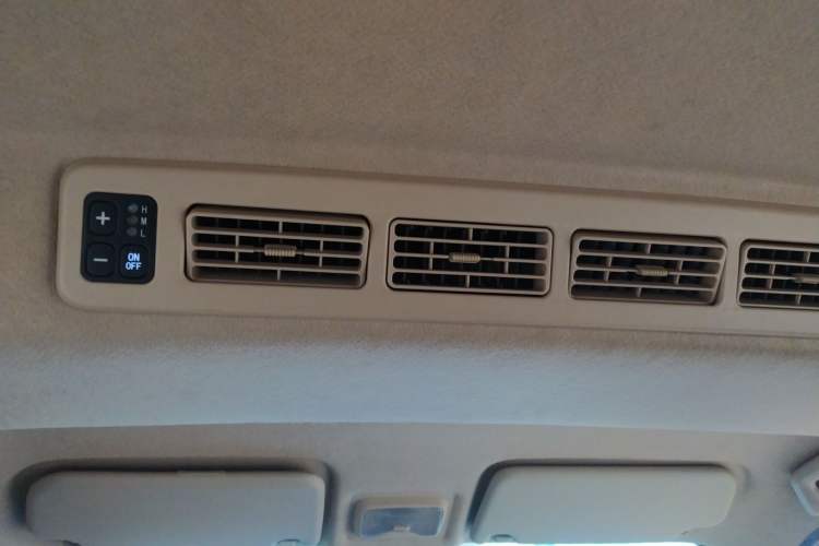 Used Dongfeng Fengon 370 2017 1.5L CVT Fashion Edition 7-Seater Headliner