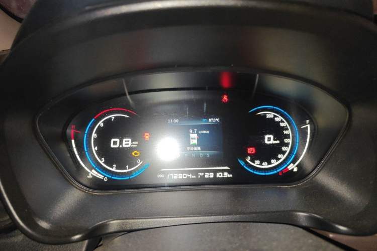 Used Dongfeng Fengon 370 2017 1.5L CVT Fashion Edition 7-Seater Instrument Cluster