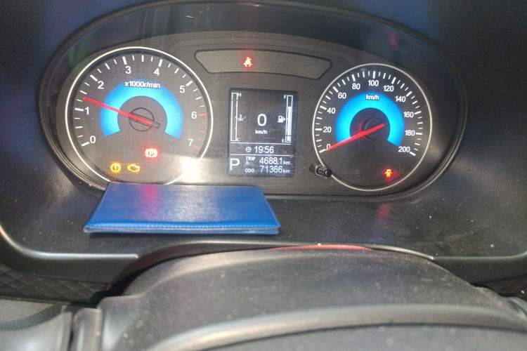 Used Dongfeng Fengon 370 2017 1.5L CVT Fashion Edition 7-Seater Odometer Close Up