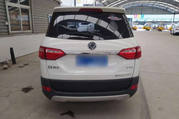 Used Dongfeng Fengon 370 2017 1.5L CVT Fashion Edition 7-Seater Rear