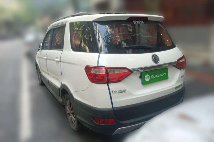Used Dongfeng Fengon 370 2017 1.5L CVT Fashion Edition 7-Seater Rear Left 45 Deg