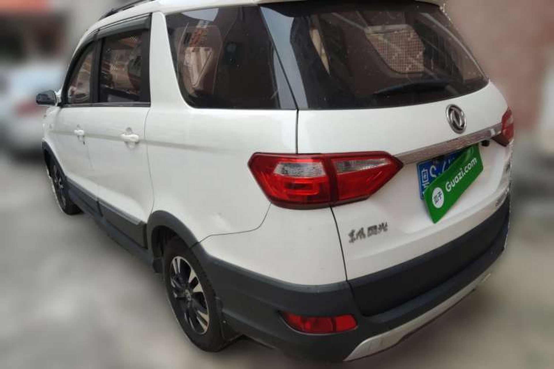 Used Dongfeng Fengon 370 2017 1.5L CVT Fashion Edition 7-Seater Rear Left 45 Deg