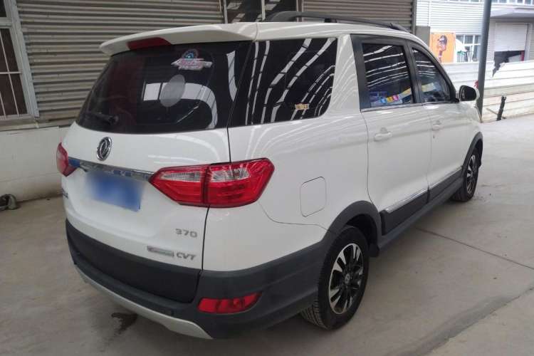 Used Dongfeng Fengon 370 2017 1.5L CVT Fashion Edition 7-Seater Rear Right 45 Deg