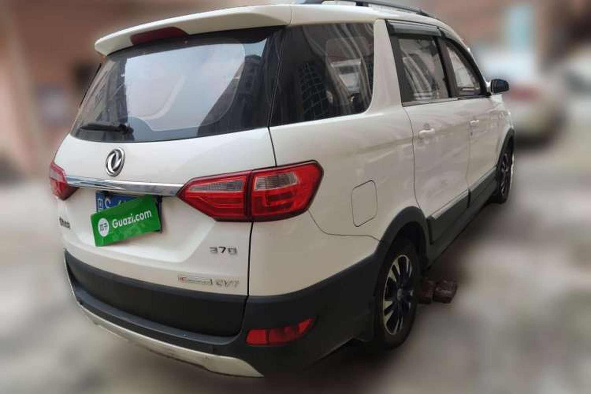 Used Dongfeng Fengon 370 2017 1.5L CVT Fashion Edition 7-Seater Rear Right 45 Deg