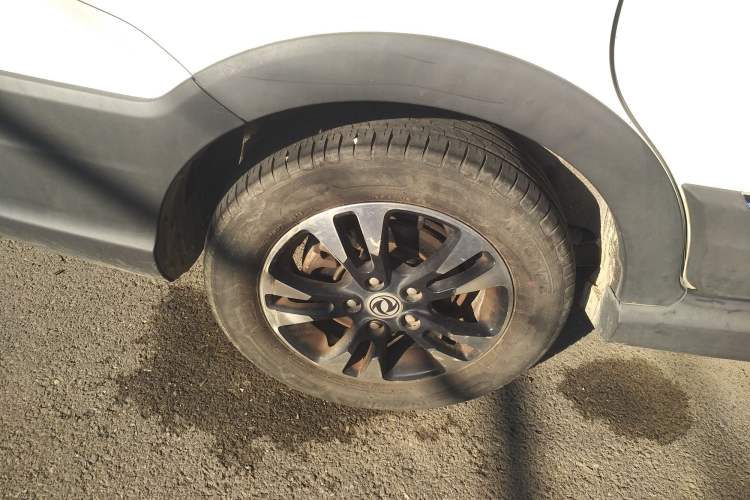 Used Dongfeng Fengon 370 2017 1.5L CVT Fashion Edition 7-Seater Right Rear Wheel Hub