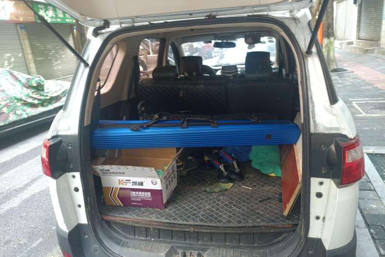 Used Dongfeng Fengon 370 2017 1.5L CVT Fashion Edition 7-Seater Trunk