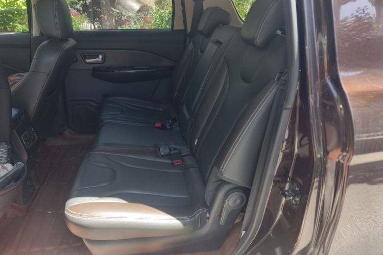 Used Dongfeng Fengon 370 2018 S370 1.5L CVT Luxury 7-Seater Left Rear Seat