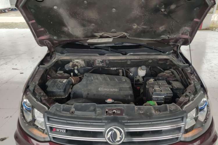 Used Dongfeng Fengon 370 2018 S370 1.5L CVT Luxury 7-Seater Engine Bay