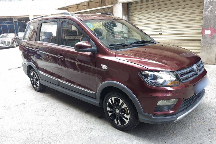 Used Dongfeng Fengon 370 2018 S370 1.5L CVT Luxury Model 5 Seats Exterior 2