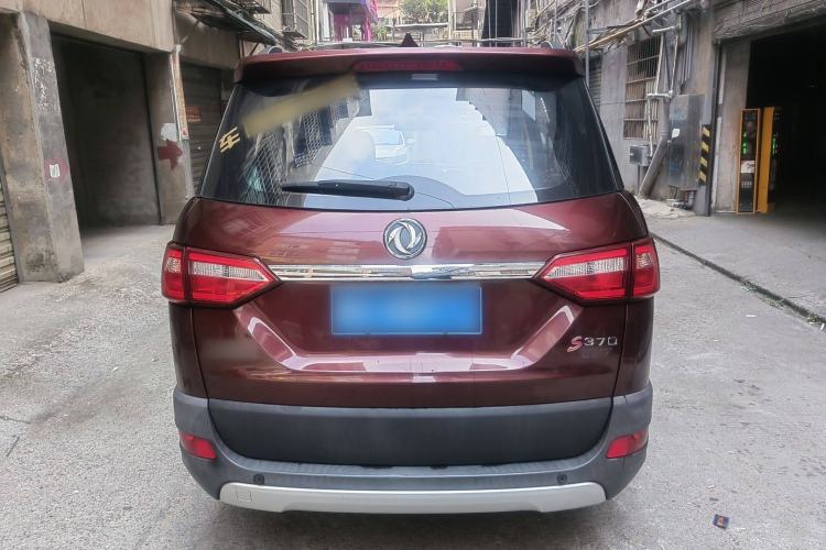 Used Dongfeng Fengon 370 2018 S370 1.5L CVT Luxury Model 5 Seats Exterior 4