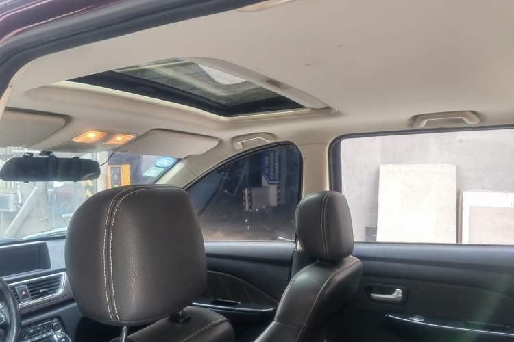 Used Dongfeng Fengon 370 2018 S370 1.5L CVT Luxury Model 5 Seats Exterior 5
