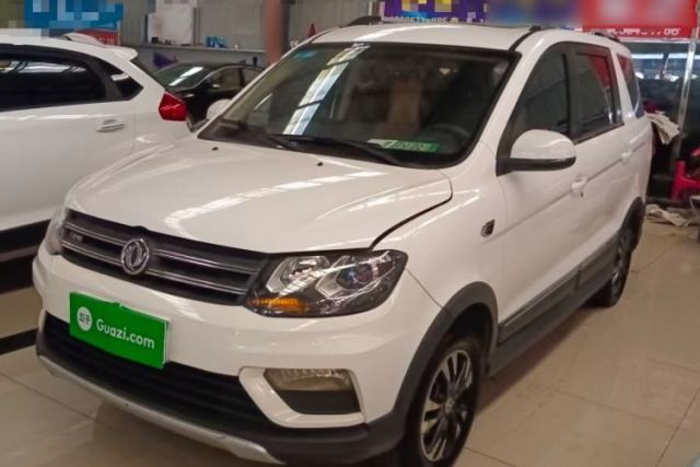 Used Dongfeng Fengon 370 2018 S370 1.5L Manual Luxury 5-Seater