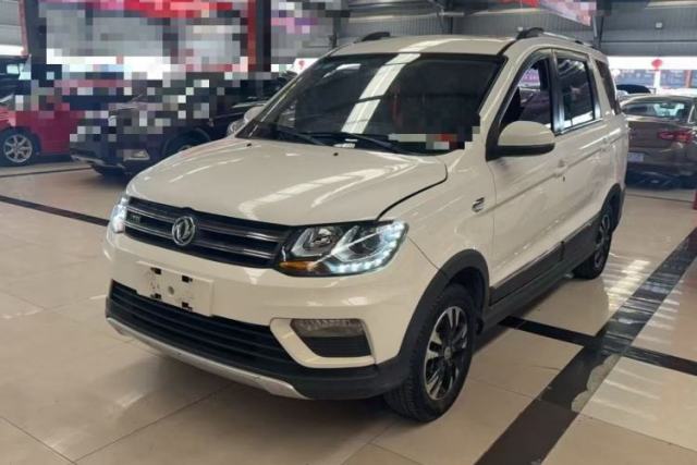 Used Dongfeng Fengon 370 2018 S370 1.5L Manual Luxury 5-Seater