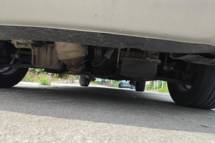 Used Dongfeng Fengon 370 2018 S370 1.5L CVT Luxury 7-Seater Chassis Front