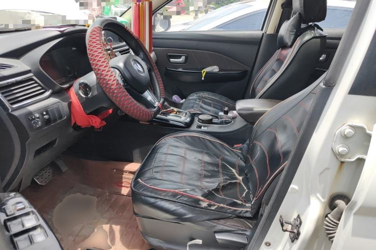 Used Dongfeng Fengon 370 2018 S370 1.5L CVT Luxury 7-Seater Driver Seat