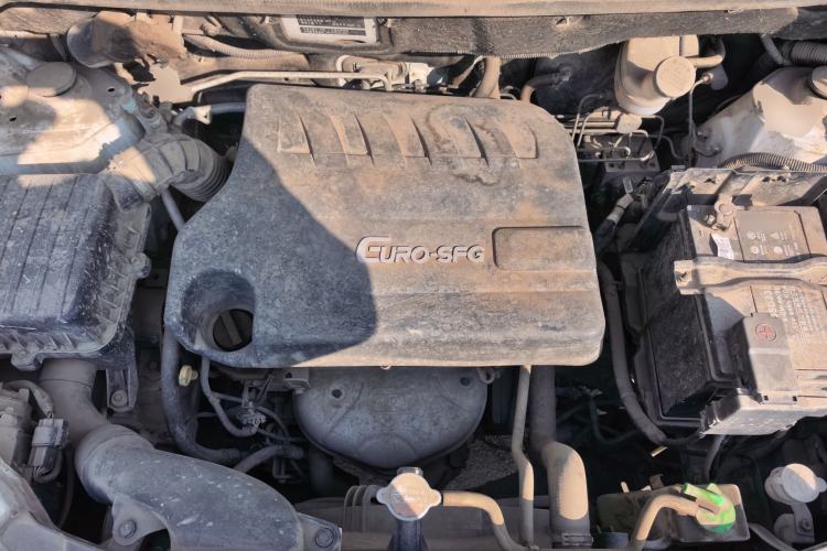 Used Dongfeng Fengon 370 2018 S370 1.5L Manual Luxury 7-Seater Engine Bay