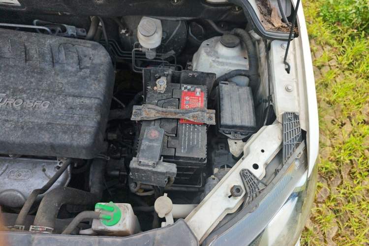 Used Dongfeng Fengon 370 2018 S370 1.5L CVT Luxury 7-Seater Engine Bay Left