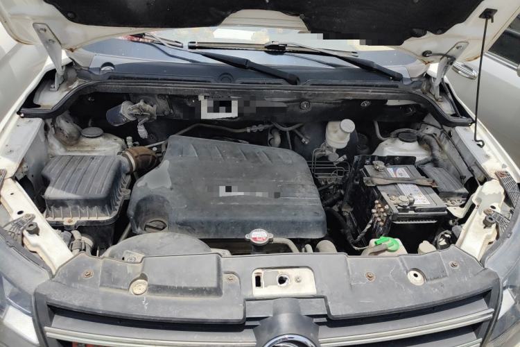 Used Dongfeng Fengon 370 2018 S370 1.5L CVT Luxury 7-Seater Engine Bay