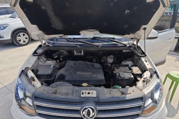 Used Dongfeng Fengon 370 2018 S370 1.5L CVT Luxury 7-Seater Engine Bay