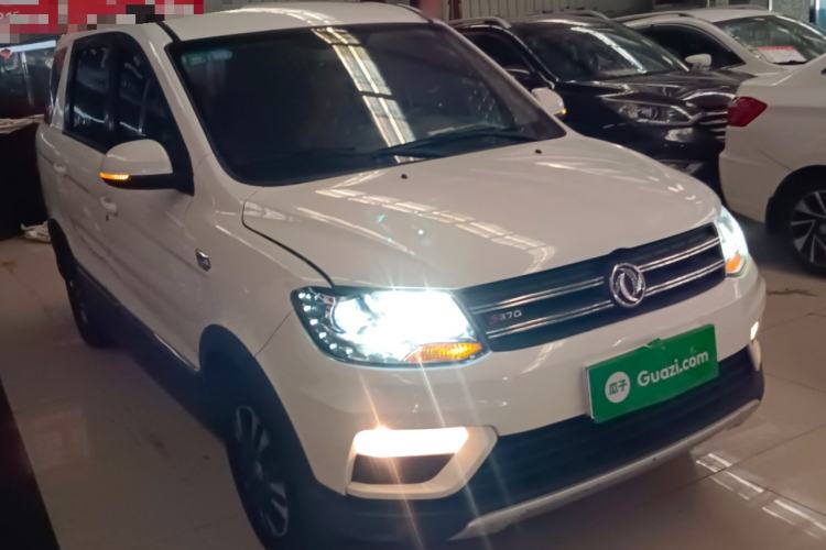 Used Dongfeng Fengon 370 2018 S370 1.5L Manual Luxury 5-Seater Exterior 2