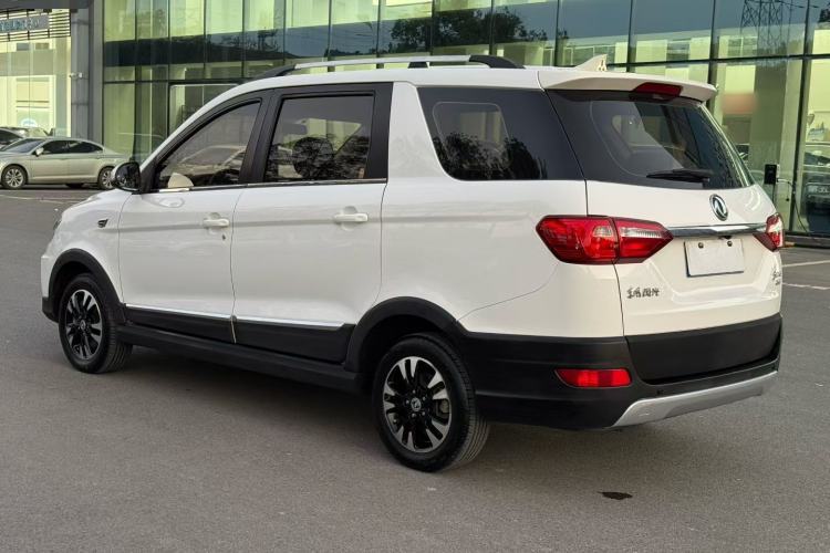Used Dongfeng Fengon 370 2018 S370 1.5L CVT Luxury 7-Seater Exterior 4