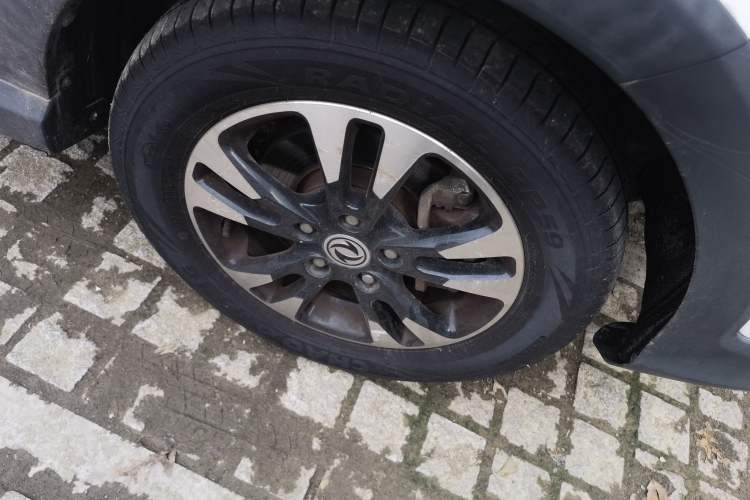 Used Dongfeng Fengon 370 2018 S370 1.5L CVT Luxury 7-Seater Exterior 7