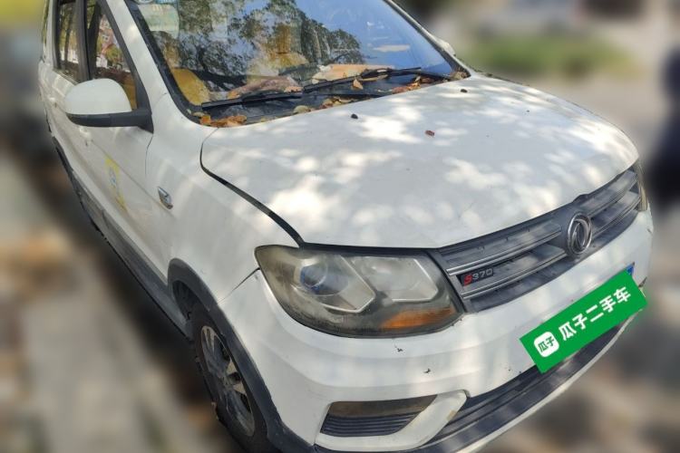 Used Dongfeng Fengon 370 2018 S370 1.5L Manual Luxury 5-Seater Front Right 45 Deg