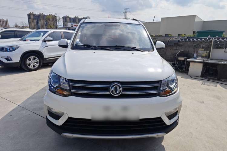 Used Dongfeng Fengon 370 2018 S370 1.5L CVT Luxury 7-Seater Front