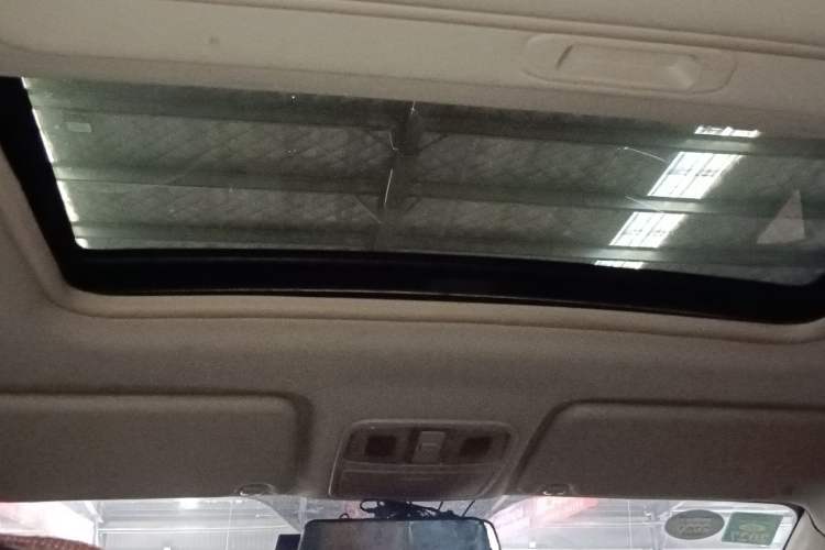 Used Dongfeng Fengon 370 2018 S370 1.5L Manual Luxury 5-Seater Headliner
