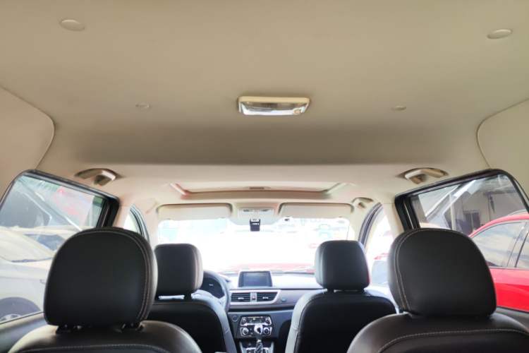 Used Dongfeng Fengon 370 2018 S370 1.5L CVT Luxury 7-Seater Headliner