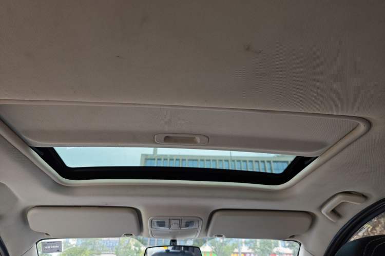 Used Dongfeng Fengon 370 2018 S370 1.5L CVT Luxury 7-Seater Headliner